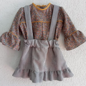 Conjunto blusa de algodón con falda de pana