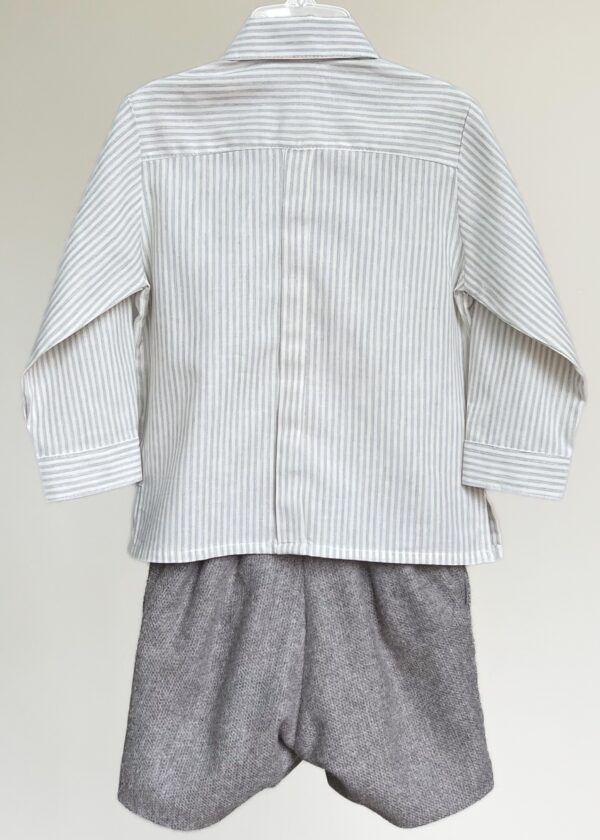 Conjunto niño camisa de algodón y bermuda de lana gris - Imagen 2