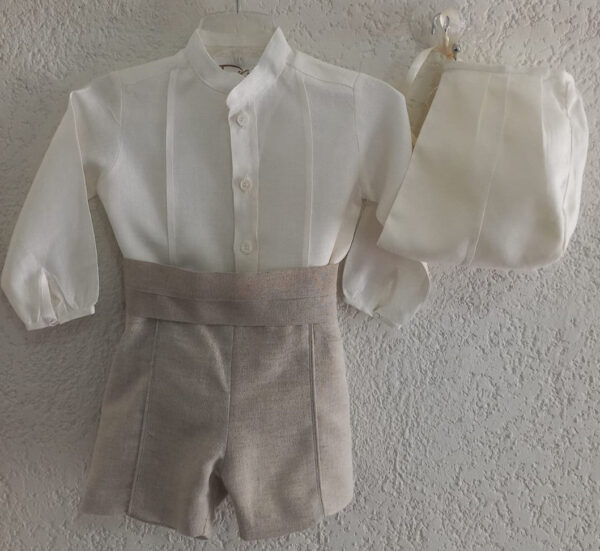 Ropón de niño de cuatro piezas, camisa de lino con alforzas