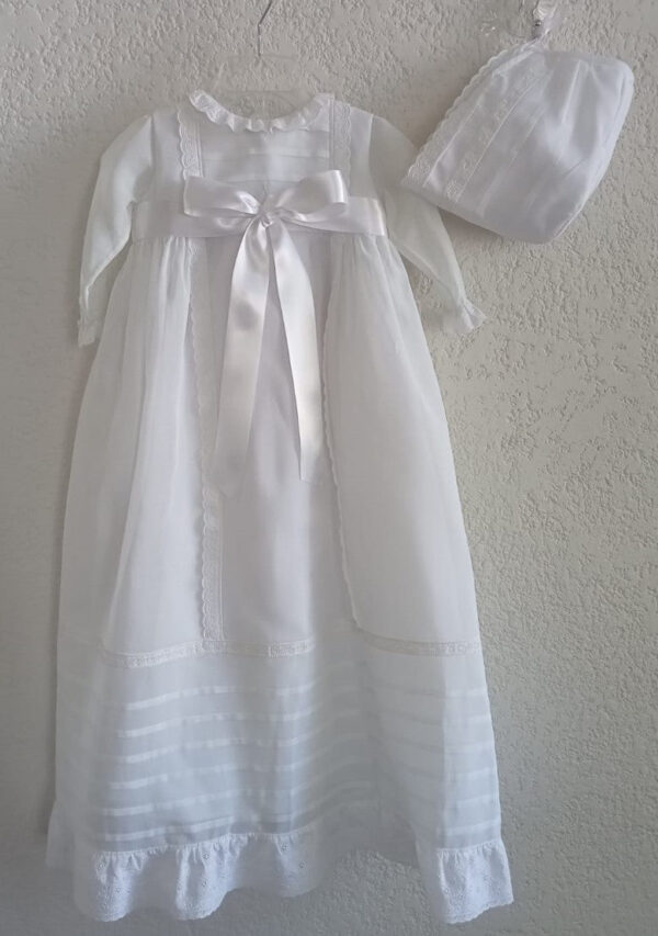 Ropón de niña de organza blanca con alforzas